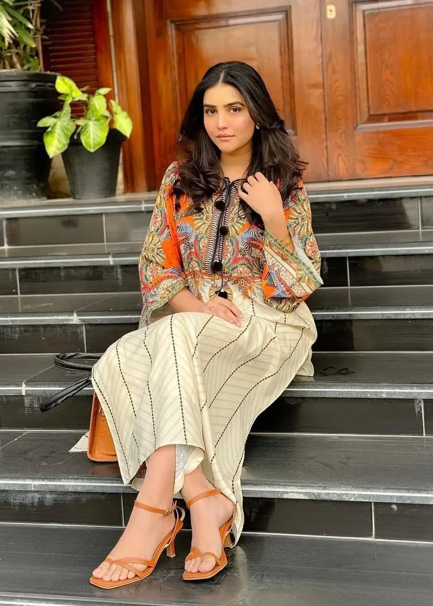 Embroidered Winter 2Pc TABRI COLLECTION